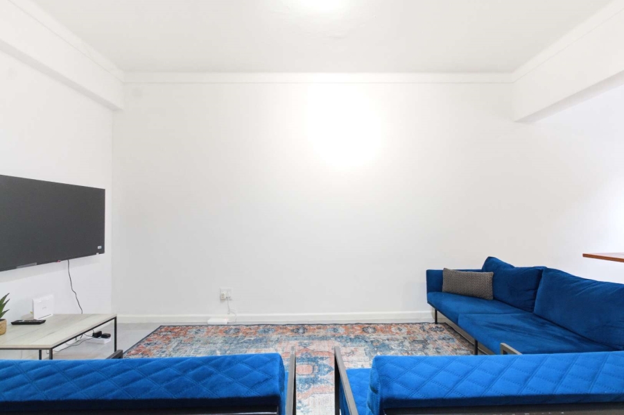 1 Bedroom Property for Sale in Sea Point Western Cape